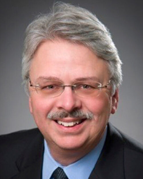 Dennis Arouca.jpg